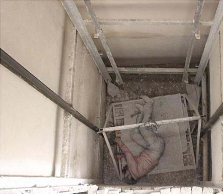 مهار آتش بامدادی در شیراز/مرگ یک کارگر با سقوط در چاهک آسانسور