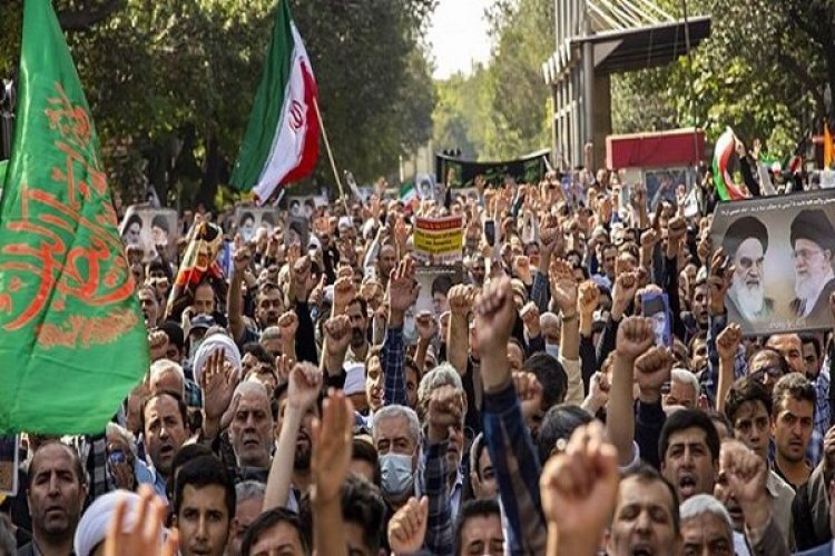 اعلام انزجار نمازگزاران شیراز از  تروریسم