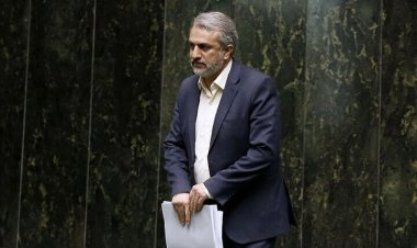 اعتماد دوباره مجلس به فاطمی امین