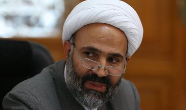 زنان مستمری بگیر سرپرست خانوار حق عائله‌مندی می‌گیرند