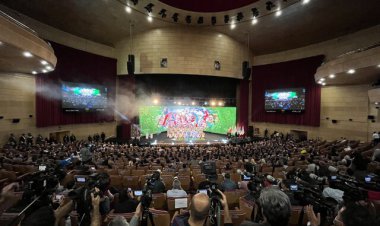 رونمایی از پیراهن تیم ملی فوتبال ایران