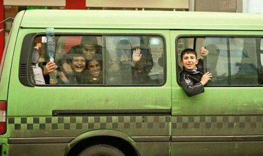 سرويس مد‌‌‌‌ارس روي د‌‌‌‌ست‌اند‌‌‌‌از مشكلات