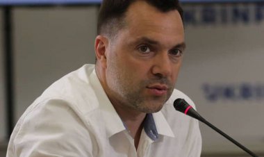 ادعای مشاور زلنسکی: ایران ارسال محموله موشک به روسیه را متوقف کرد