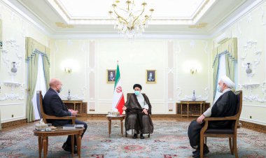 تاکید سران قوا بر حضور مسئولان در اجتماعات مردمی و گفت‌وگو با جوانان