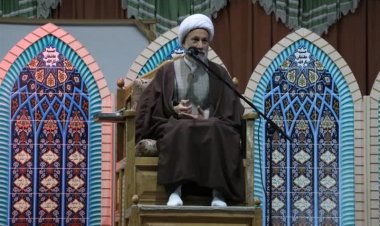 تلاش دشمن برای دور کردن مردم از مسیر انقلاب با شکست روبهرو شد