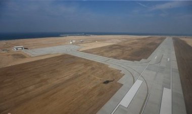 توسعه فرودگاه جاسک ضروری است