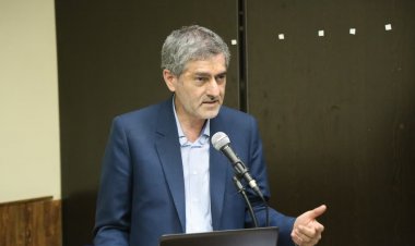 استاندار فارس: دانشجویان و دانشگاه‌ها نباید تک‌بُعدی باشند