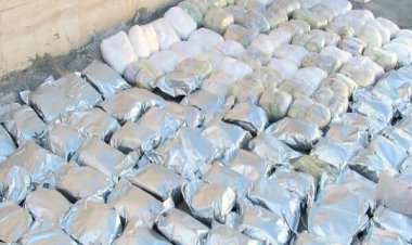 کشف ۱۴ کیلوگرم هروئین در بطری‌های شامپو