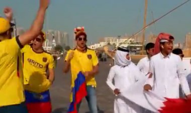 فیلم| کل کل هواداران قطر و اکوادور  در آستانه بازی افتتاحیه