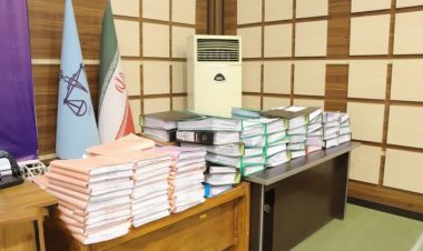 پرونده این شهردار را با وانت به دادگاه آوردند