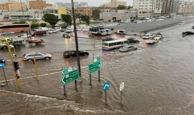 فیلم| تعطیلی پروازهای عربستان به دنبال باران‌های سیل‌آسا