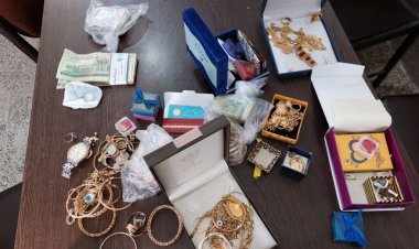 فردی در ارسنجان 2 میلیارد طلای خودش را ربود!