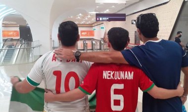 ببینید| پخش آهنگ «ای ایران» از بلندگوی راهنمای مترو دوحه