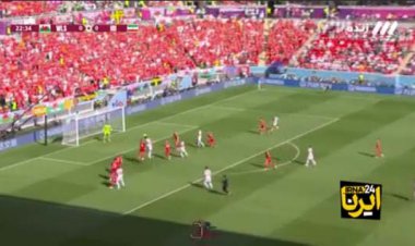 ضربه سر خطرناک سردار آزمون که به بیرون رفت