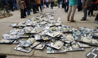 اعتراض دانشجویان صنعتی اصفهان به دلیل شیوع بیماری گوارشی در این دانشگاه