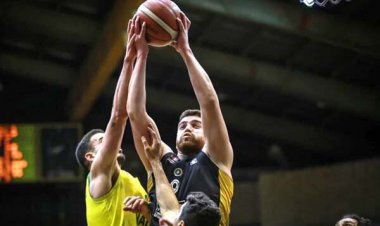 آبادان میزبان بازی بزرگ هفته