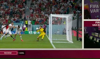 خوش شانسی بلژیک با یک دست و نصف صورت!