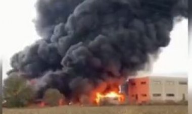 آتش‌سوزی در کارخانه مواد شیمیایی «دنیزلی» ترکیه