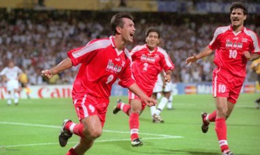 تاریخ دوباره تکرار می شود؟