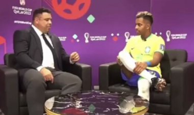 ببینید | حرکت جنجالساز ستاره جوان برزیل؛ لمس پاهای اسطوره برای گلزنی!