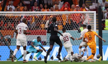 پیروزی هلند برابر قطر در نیمه نخست