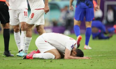 اشک های بازیکنان تیم ملی پس از سوت پایان بازی