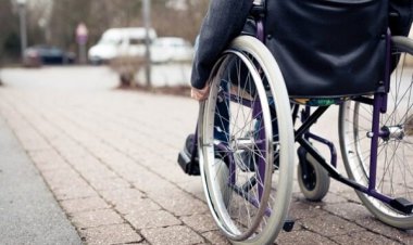 ۴۰ خیابان اصلی شیراز برای تردد معلولین مناسب نیست