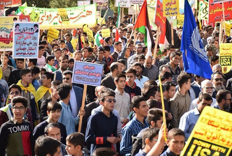 استاندار فارس :۱۳ آبان روز تجلی ارزش‌ها و صدور پیام انقلاب است