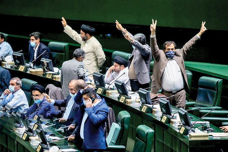 پیش‌بینی جالب نمایندگان مجلس از نتیجه بازی ایران و انگلیس