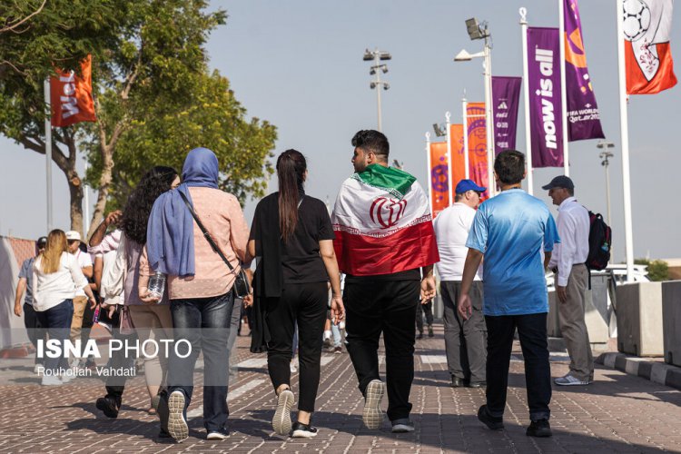 عکس| حاشیه‌ دیدار تیم‌های فوتبال ایران - انگلیس