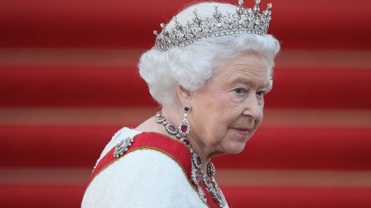 ادعای نویسنده انگلیسی: سرطان علت مرگ ملکه الیزابت بود