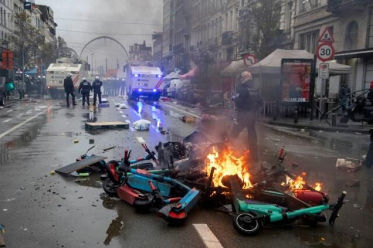 درگیری پلیس بلژیک و هواداران خشمگین فوتبال در بروکسل