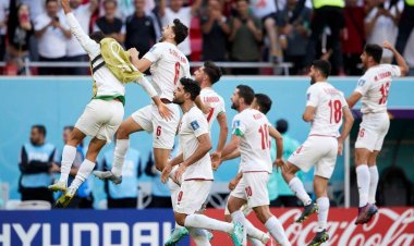 اهدای حواله خودرو به بازیکنان تیم ملی ایران    