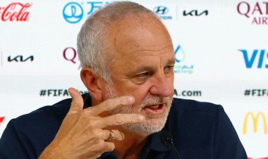 آرنولد: بازی با آرژانتین یک جنگ است