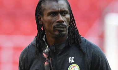 بیماری سرمربی سنگال در آستانه بازی با انگلیس