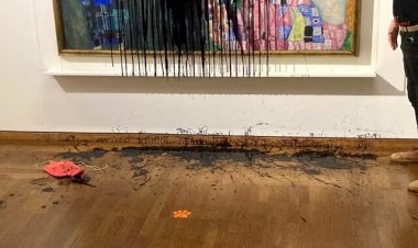 شاهکارها هدف حمله معترضان محیط‌زیستی