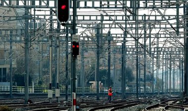 قطار حامل تجهیزات جنگی آمریکا در یونان از ریل خارج شد    