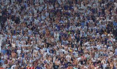 ترسناکترین تماشاگر آرژانتینی علیه استرالیاییها | عکس