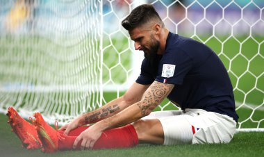 گل برگردان دیدنی توسط ژیرو که مردود اعلام شد