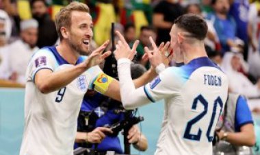 گل سوم انگلیس به سنگال توسط باکایو ساکا