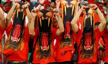 لباس جالب هواداران مراکش در حاشیه بازی مقابل اسپانیا