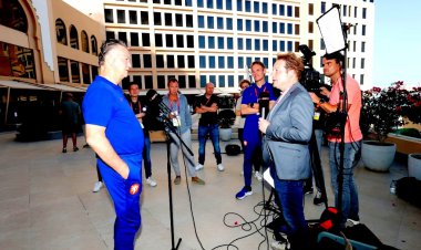 طعنههای فانخال: ما هم که مثل برزیل هستیم!