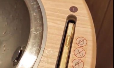 فیلم| نحوه ضدعفونی گوشی‌های هوشمند در ژاپن