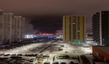 آتش‌سوزی مهیب در یک مرکز خرید در مسکو