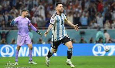 گل دوم آرژانتین از روی نقطه پنالتی (مسی)