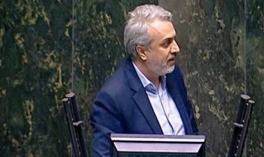 وزیر صنعت  از مجلس کارت زرد گرفت