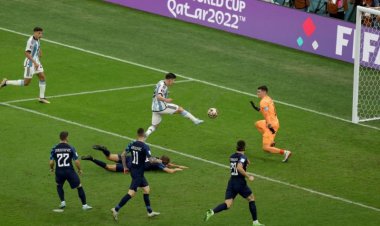 گل‌دوم آرژانتین به کرواسی توسط آلوارز