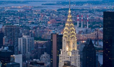 تصاویر ترسناک از کار ساختمانی بر فراز برج ۳۱۹ متری در سال ۱۹۲۹