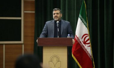 وزیر ارشاد: خود را موظف به حراست از آزادی بیان  و اندیشه  می دانیم
