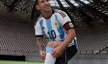 آدیداس از کفش های مسی برای مسابقه فینال جامجهانی رونمایی کرد